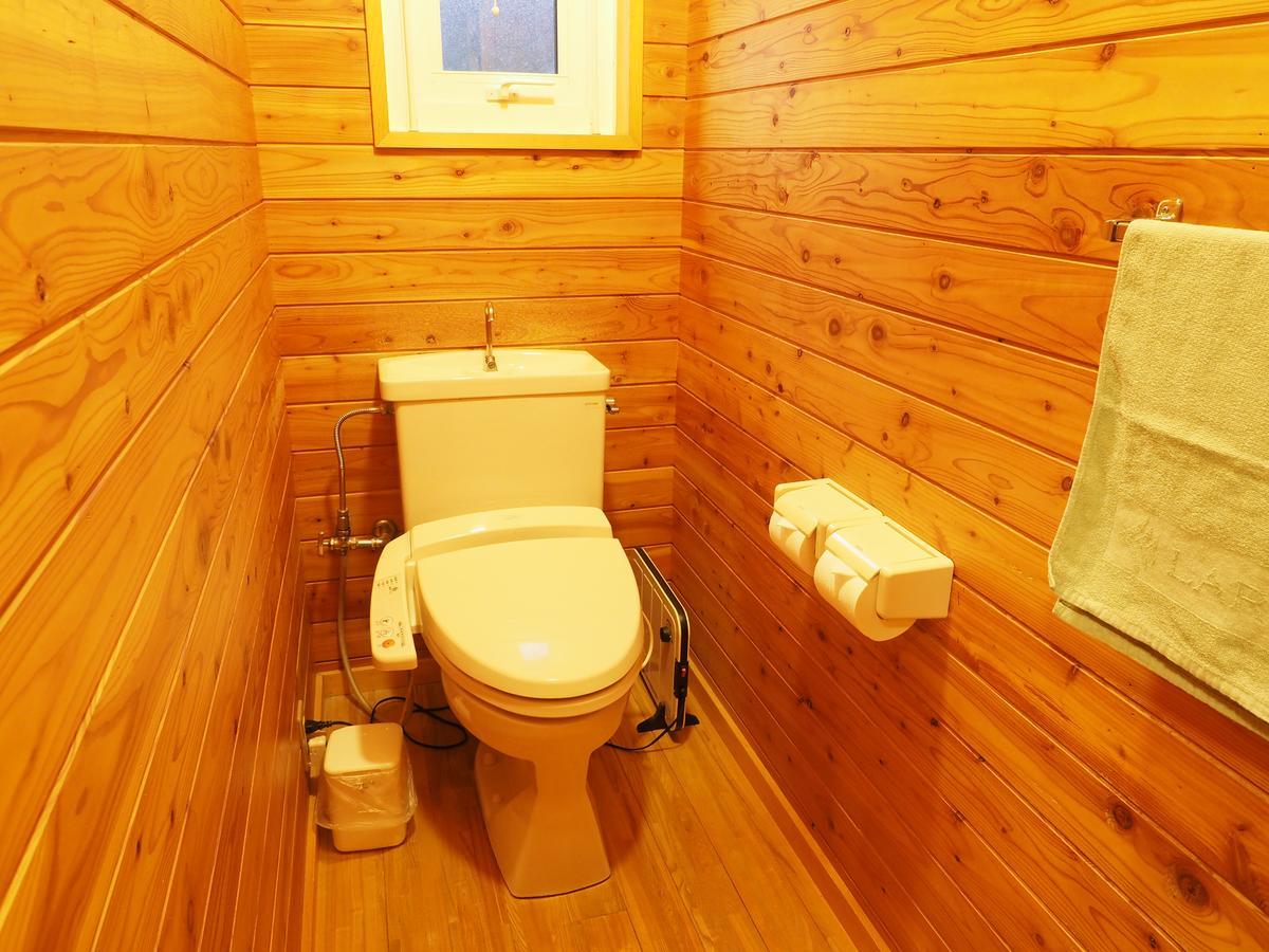 Log Hotel Larch Lake Kanayama Minamifurano Pokój zdjęcie