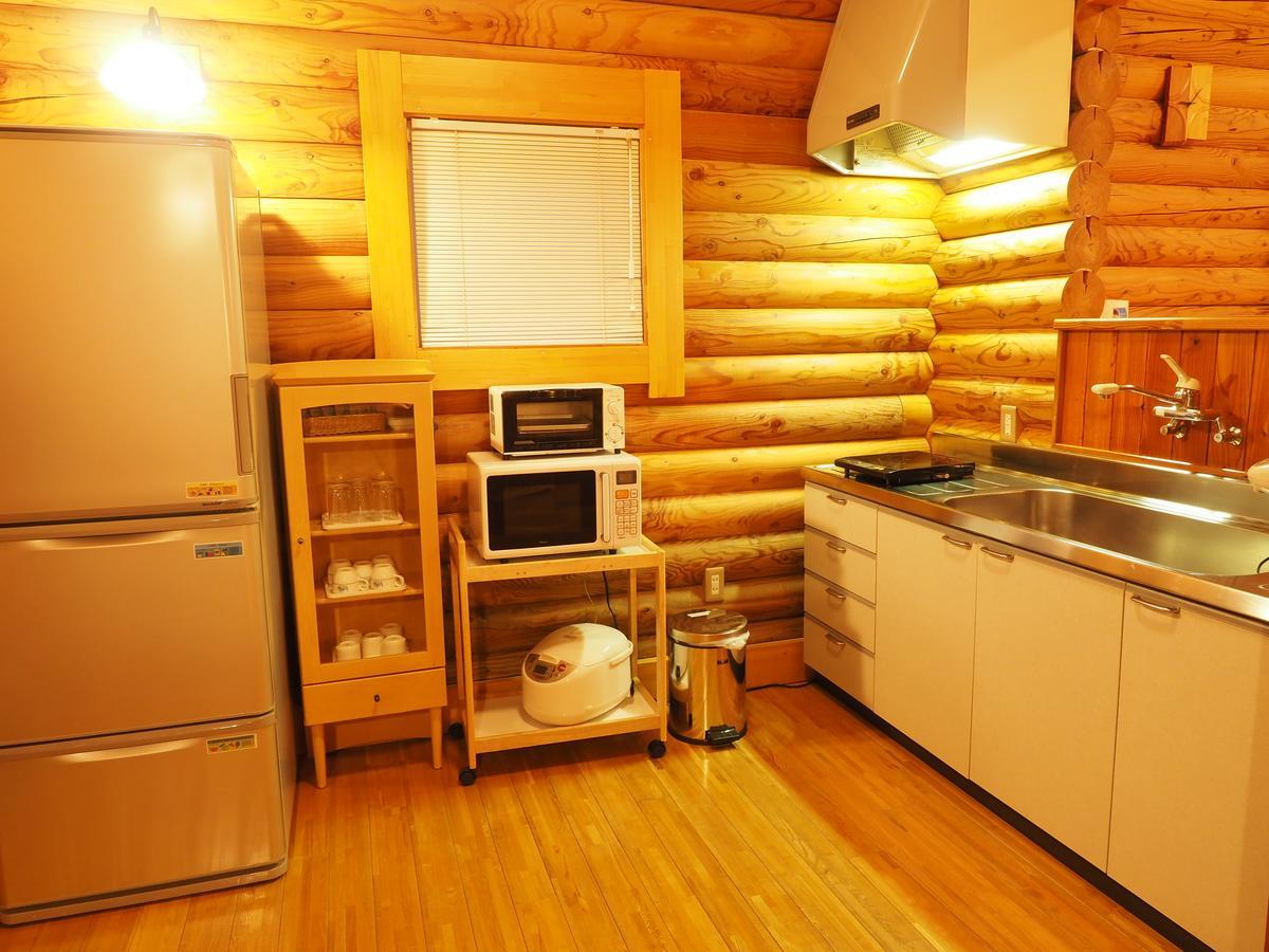 Log Hotel Larch Lake Kanayama Minamifurano Pokój zdjęcie