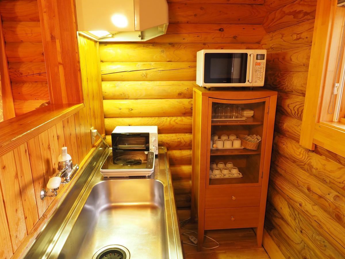Log Hotel Larch Lake Kanayama Minamifurano Pokój zdjęcie