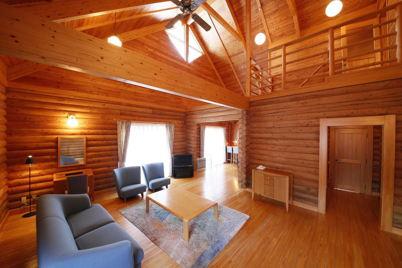 Log Hotel Larch Lake Kanayama Minamifurano Zewnętrze zdjęcie