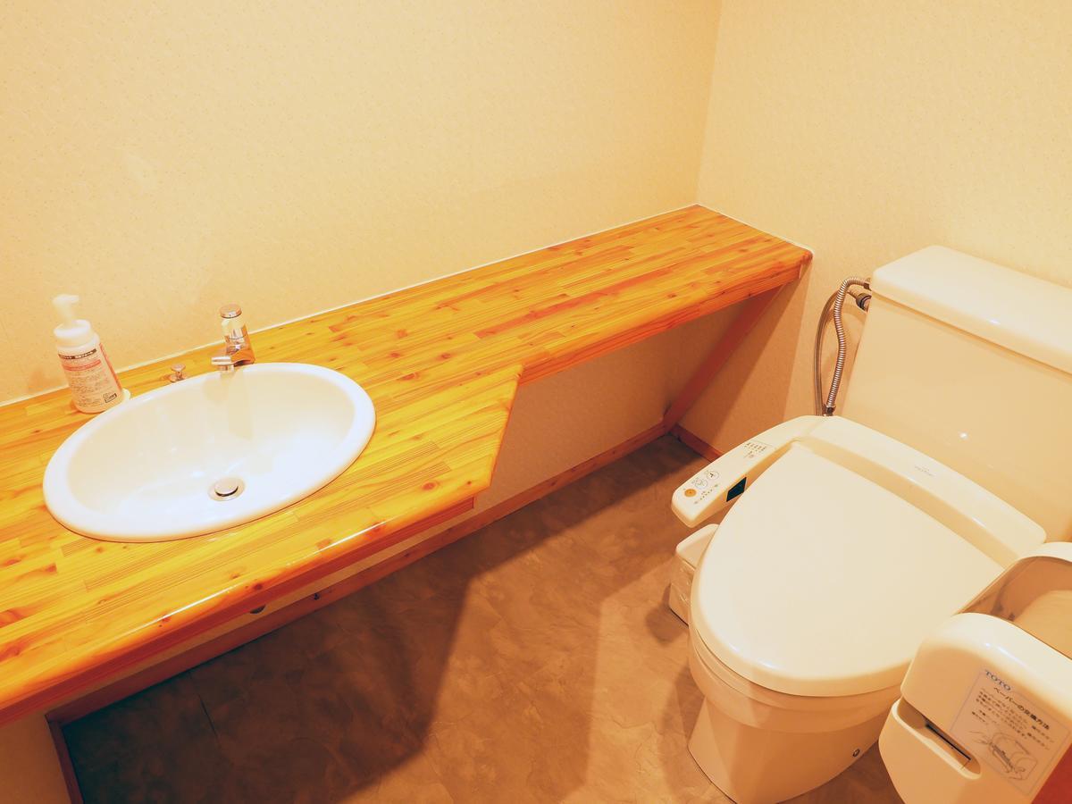 Log Hotel Larch Lake Kanayama Minamifurano Pokój zdjęcie