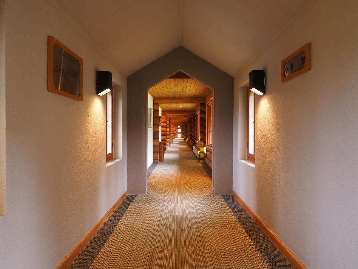 Log Hotel Larch Lake Kanayama Minamifurano Zewnętrze zdjęcie