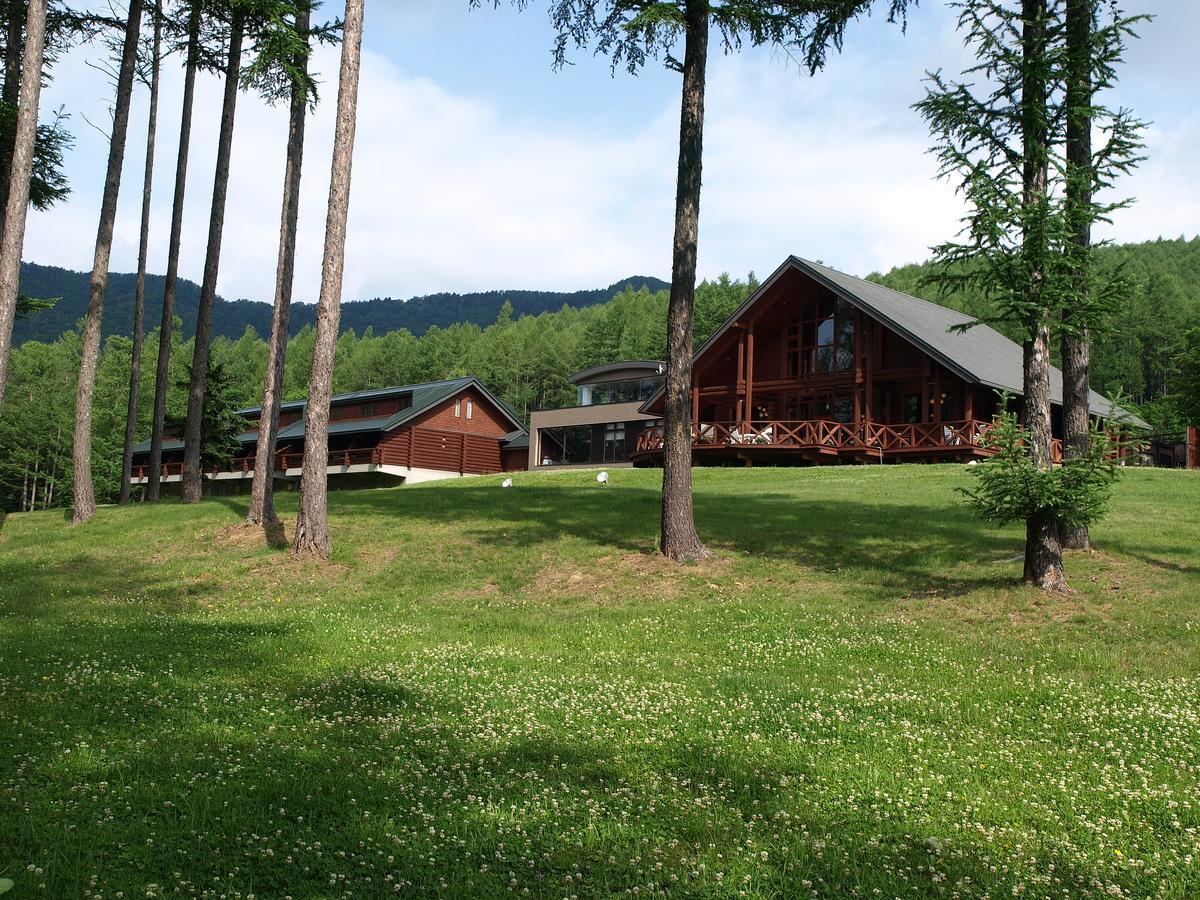 Log Hotel Larch Lake Kanayama Minamifurano Zewnętrze zdjęcie